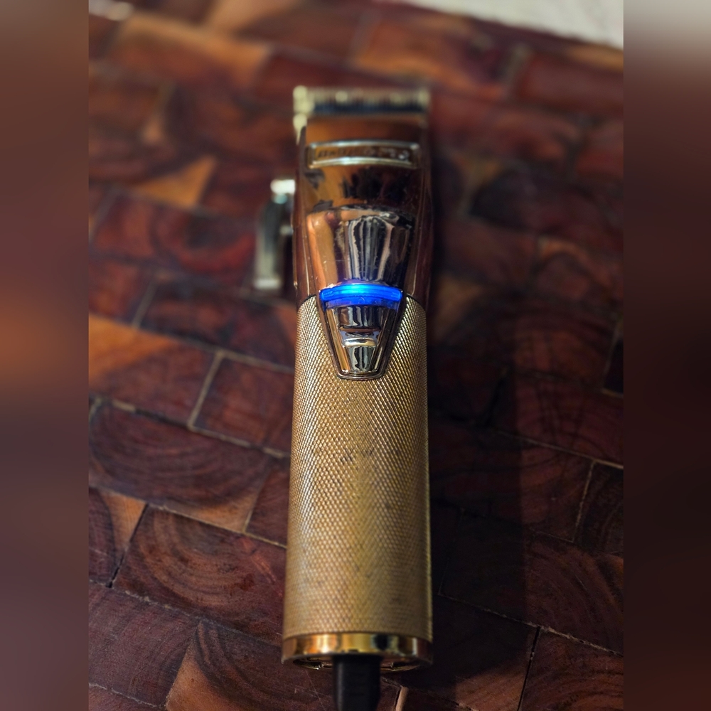 BaByliss Gold and Blue Hair Clipper